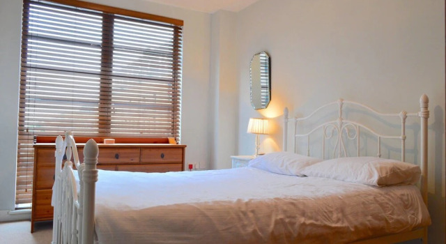 Lovely 1 Bedroom Apartment Close to Haggerston Station, Varaa Huoneisto Asunnot kohteessa Merseyside, Huoneisto