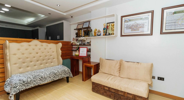 RedDoorz @ DBuilders Rooms Ph1 Taguig, Забронировать Отель Тагиг 