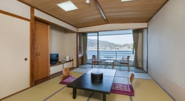 Suo-oshima Onsen Hotel Daikanso, Rezerwuj Hotel Hotele w Chugoku z parkingiem, Parking