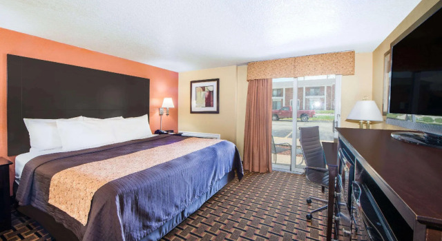 Двухместный номер Standard Days Inn by Wyndham Joplin