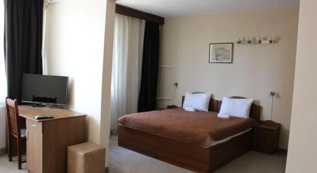 Полулюкс Park Hotel Ivailo