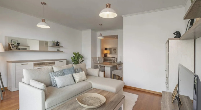 Апартаменты с балконом и с видом на море Apartment With Pool and Gym, Piornais Residence I