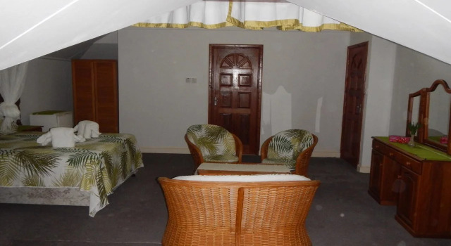 Le Chevalier Bay Guesthouse, Book Hotel Anse Lazio Praslin