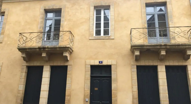 4 Rue Jean Jaurès, Prenota Appartamento Hotel a Aquitania con parcheggio, Parcheggio