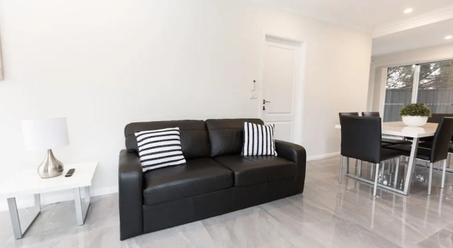 Wagga Apartments #2, Забронировать Апартаменты/квартира Апартаменты Уогга-Уогга, рядом с Национальная галерея изделий из стекла, Апартаменты/квартира