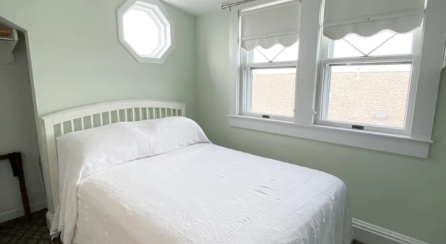 Номер Comfort By The Sea Guests Bed & Breakfast and Suites