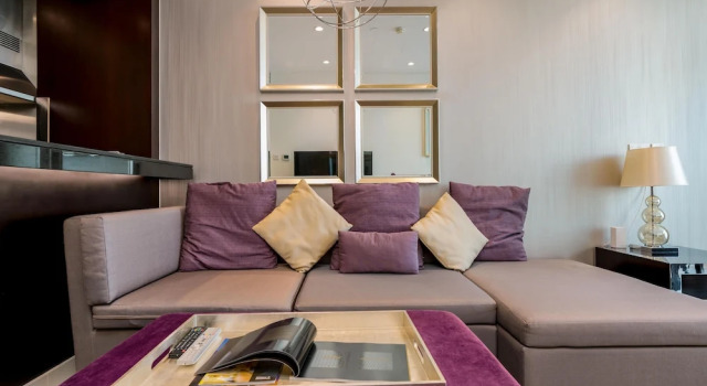 SuperHost- Stunning Burj View 2BR in Downtown Dubai, Забронировать Апартаменты/квартира Даунтаун Дубай , рядом с Дубайский аквариум