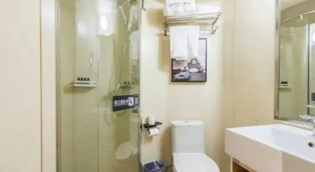 James Joyce Coffetel Hotel (Dalian Gaoxin Wanda Plaza Dongbei University of Finance and Economics)