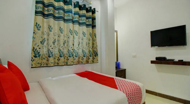 OYO 17421 Suvarna Suites, Rezervovat Hotel Maisúr Bangalore