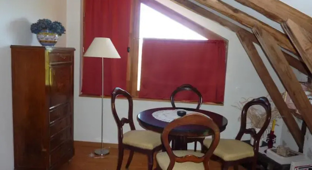 Domaine Hypolite, Rezerwuj Hotel Parlan Owernia