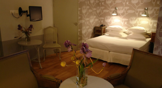 Hôtel Lecoq Gadby, The Originals Relais, Забронировать Отель СПА-отели Ренн, рядом с Sainte Anne Metro Station, Rennes, SPA-услуги