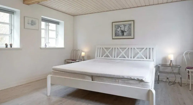 8 Person Holiday Home in Nexo, Rezerwuj Dom wakacyjny Hotele w Nexo z parkingiem, Parking