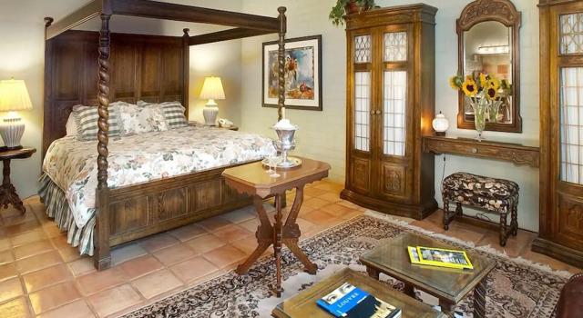 Двухместный люкс Deluxe Cactus Cove Bed and Breakfast Inn
