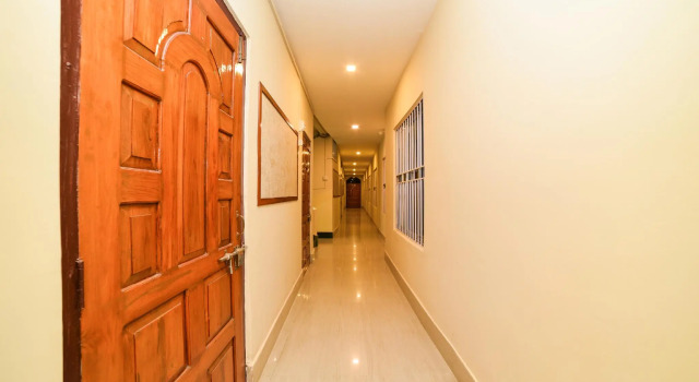 Capital O 46459 Hotel Elite Grand, Varaa Hotelli Kakinada Andhra Pradesh
