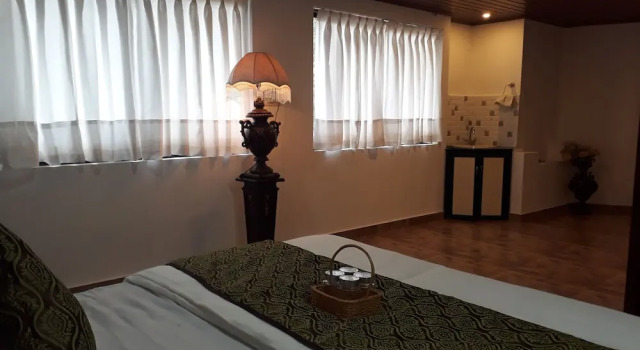 V Resorts The Backwater Rhapsody, Book Hotel Hoteller i Muhamma med parkering, Parkering