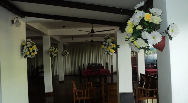 Hotel Golden Flower