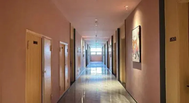 jiulngcaifujiudianshigongyu, Prenota Hotel Hotel a Anhui con parcheggio, Parcheggio