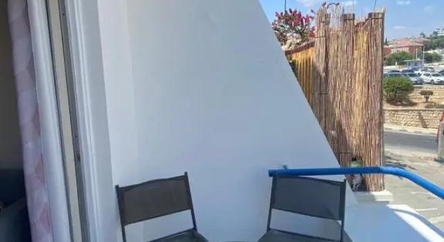 1-bedroom duplex 100m by the sea, Rezervovat Hotel Agios Tychonas Lemesos