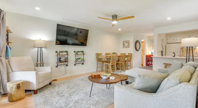Апартаменты Santa Rosa Beach Townhome: Patio, Walk to Beach!