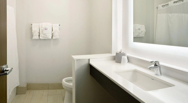 Четырёхместный номер Standard Holiday Inn Express & Suites - Wentzville St Louis West by IHG