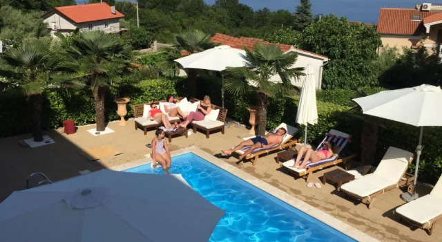 Апартаменты c 1 комнатой с видом на море Apartments Villa Chiara Opatija