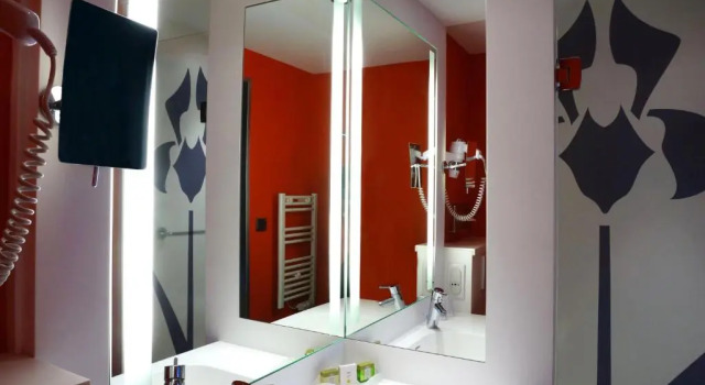 Номер Standard LOGIS Hôtel de Bourgogne - Mâcon