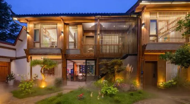 Muxiang Yunhai Tingfeng Garden Meisu (Lijiang Ancient City Mufu Shop), Забронировать Отель Отели Лицзян с парковкой, рядом с Улица Сквер-стрит Древнего города Даянь, Парковка