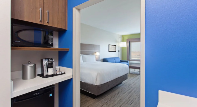 Двухместный люкс Holiday Inn Express & Suites Moses Lake by IHG