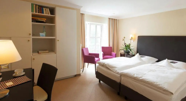 Двухместный коттедж Tiemanns Hotel