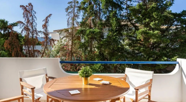 Del Mar Luxury Apartment 30m From The Beach, Забронировать Апартаменты/квартира Отели Маркопоуло - Месогаиа с парковкой, Парковка