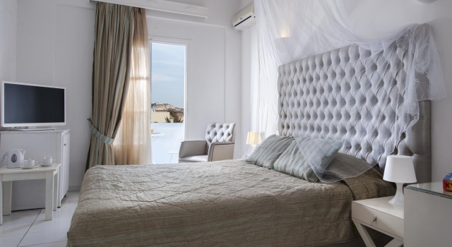 Четырёхместный номер Standard Daedalus Hotel