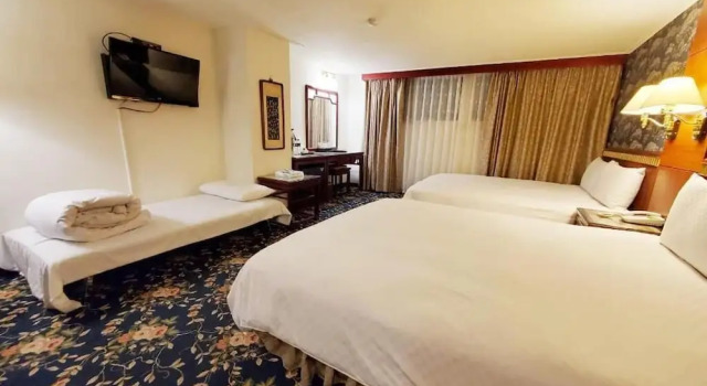 Kiwi Hotel MRT Wenxin Branch (Feng Chia Branch 1)
