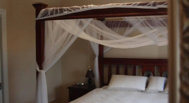 Little River Bed & Breakfast, Rezervați Bed and Breakfast Hoteluri în Melbourne cu parcare, Parcare