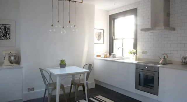 2 Bedroom Top Floor Apartment in Islington, Varaa Huoneisto Asunnot kohteessa Merseyside, Huoneisto