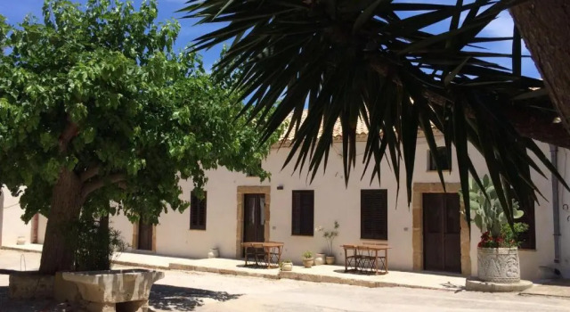 Коттедж с 2 комнатами Antico Baglio Siciliano