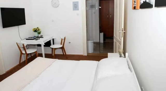 Boutique Guest House EMPL 74, Забронировать Гостевой дом Гостевые дома Сараево, рядом с Sarajevo National Theatre, Гостевой дом