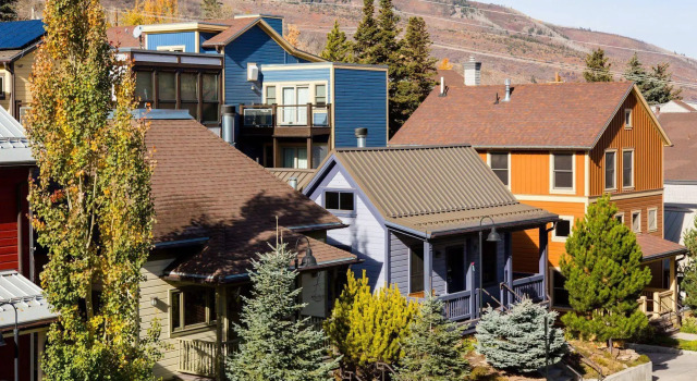 Abode at Town Lift 815, Забронировать Отель Парк-Сити Deer Valley - The Canyons, рядом с Mountain Town Olive Oil