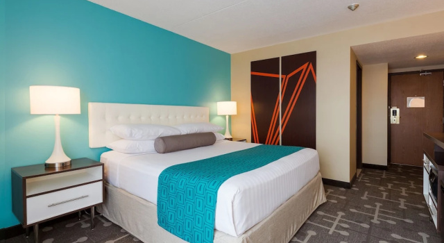 Двухместный номер Howard Johnson Plaza by Wyndham by the Falls Niagara Falls