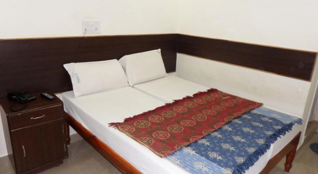 Двухместный номер Standard Hotel Sahasra Residency