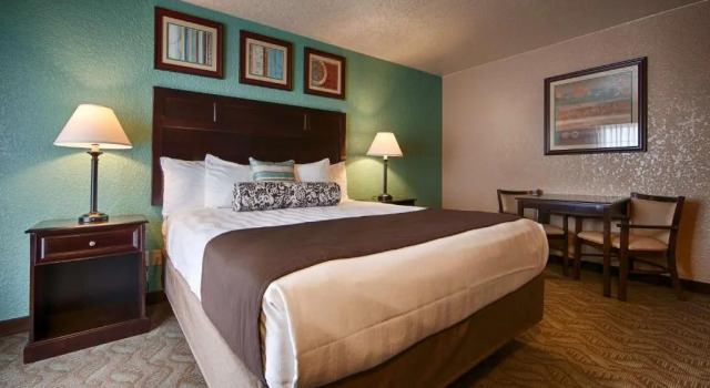 Люкс c 1 комнатой Best Western Plus Bayshore Inn