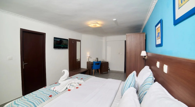 Camera Executive FAYA Hotel