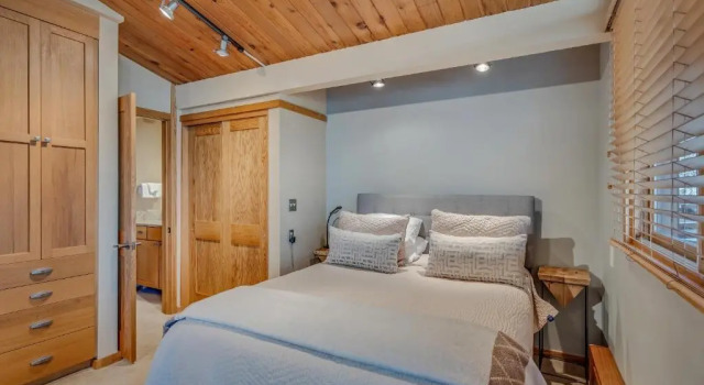 Laurelwood Condominiums Studio Premier Unit 114, Buchen Sie Hotel Hotels in Aspen-Snowmass mit Parkplatz, Parkplätze