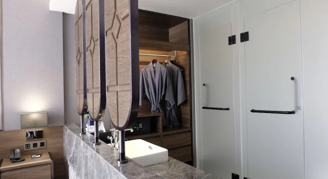 Двухместный номер Deluxe с балконом Ayathorn Bangkok