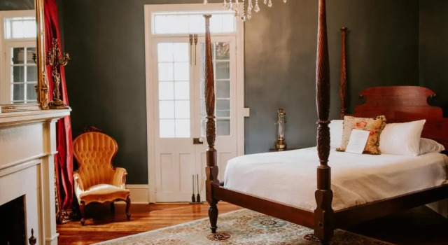 Люкс с балконом Maison Mouton Bed & Breakfast