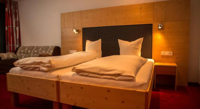 Apart Sportiva, Book Apartment Hotels in Vorarlberg with Parking, Parking