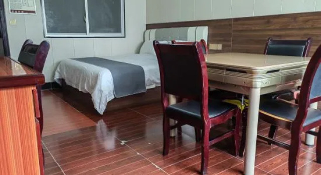Люкс Deluxe White Dolphin Hotel - Qinzhou