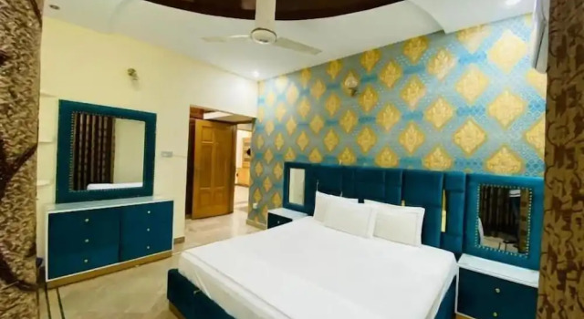 Red Lagoon Guest House