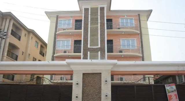 Blueseasons Hotel & Suites, Book Hotel Ikeja 
