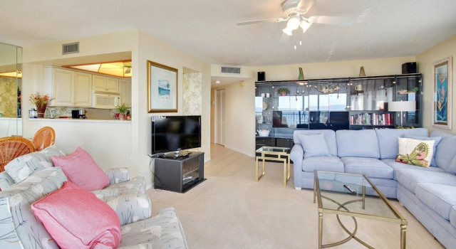 Land's End 401 Building 8 Corner Unit / Beachfront Condo!