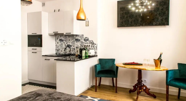 ValdiArt Suites Old Town, Réserver Hôtel Zakroczym Varsovie